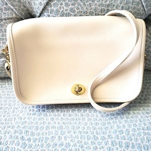 Beautiful Vintage Coach shoulder bag OR clutch